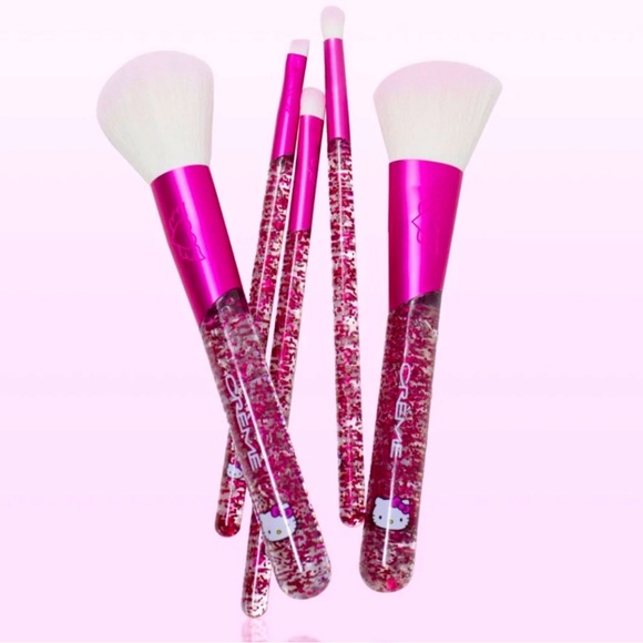NEW LIMITED EDITION The Crème Shop x Hello Kitty Luv Wave Brush Collection 5 Pk - Picture 3 of 5